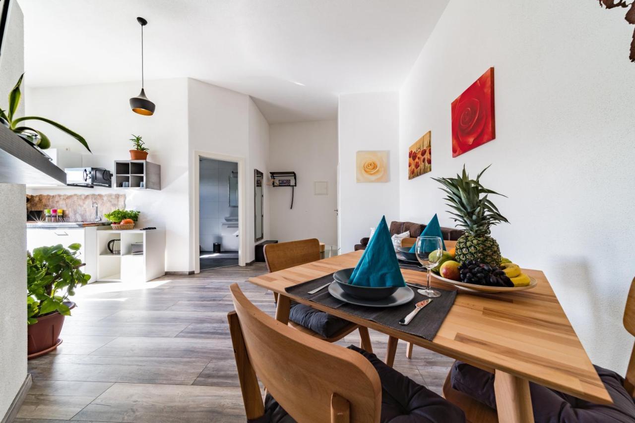 Apartmentfinke 3 An Der Messe Friedrichshafen Luaran gambar